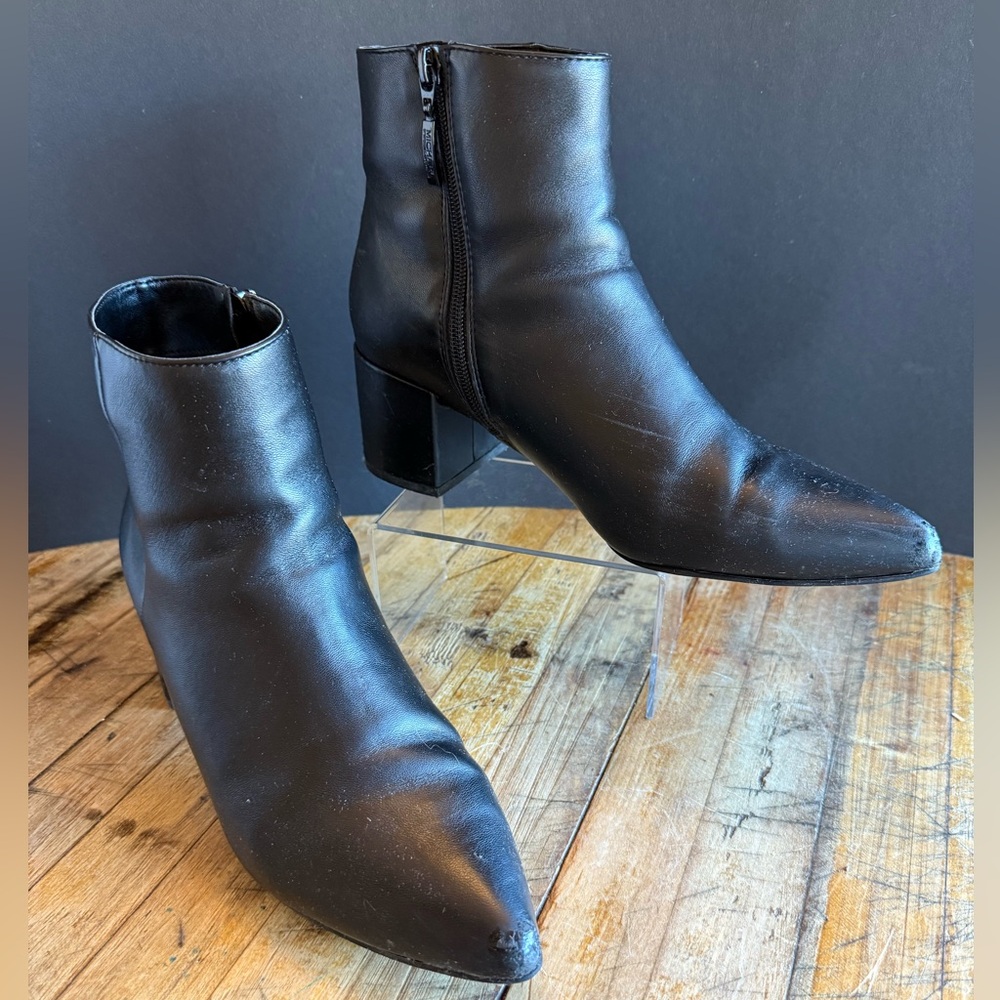 MICHAEL Michael Shannon Square Heel Pointed Toe Zip Booties Size 8.5